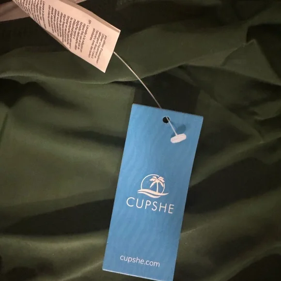 CUPSHE bathing summit NWT in package set - Picture 3 of 3